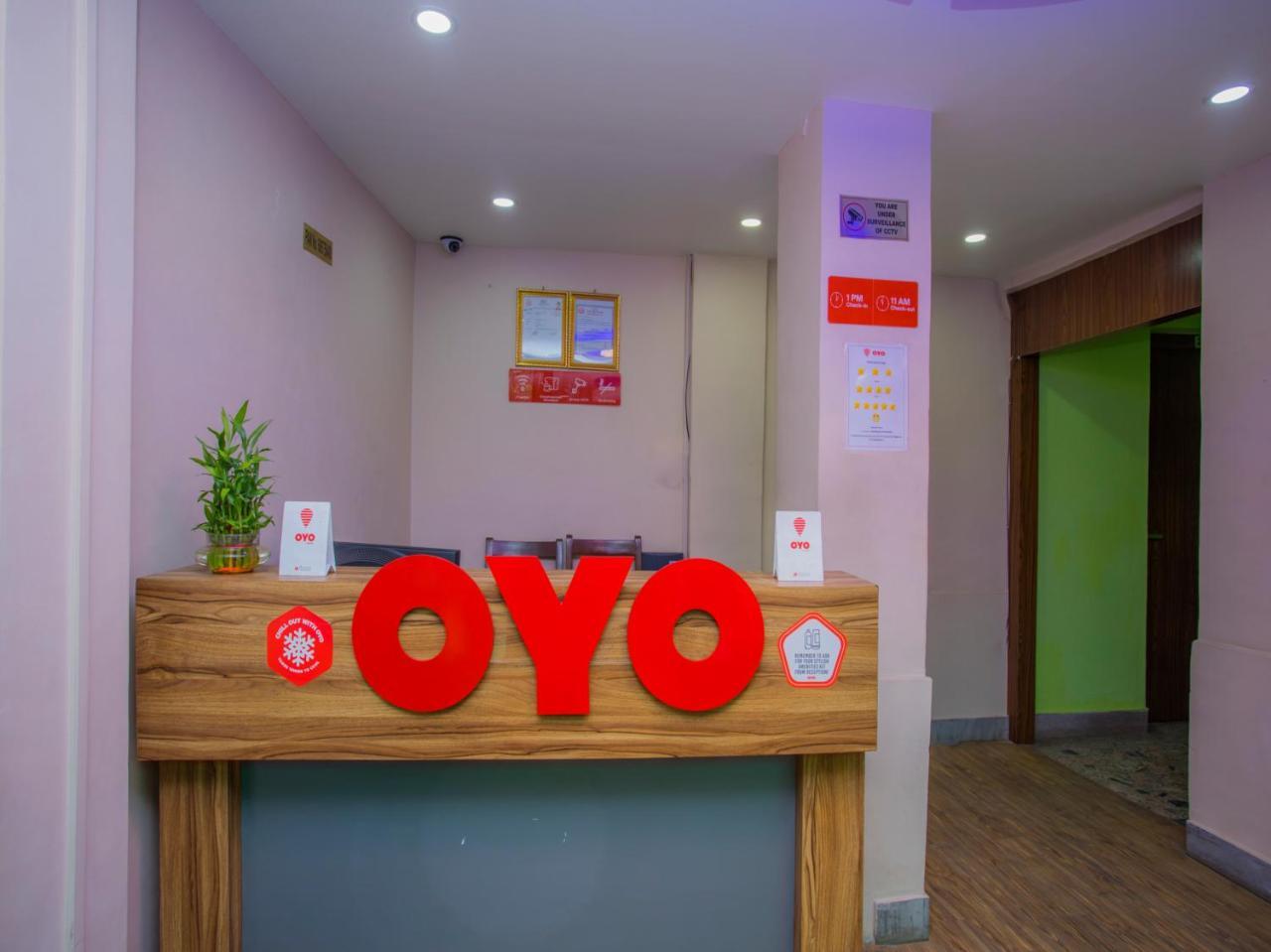 קטמנדו Oyo 146 Somewhere Hotel & Resturant מראה חיצוני תמונה